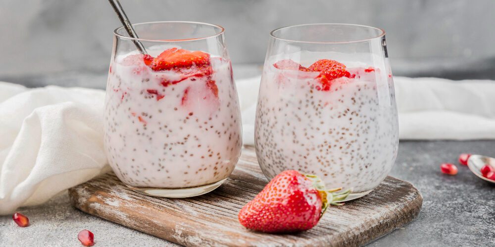 2148566867 Strawberry Overnight Oats