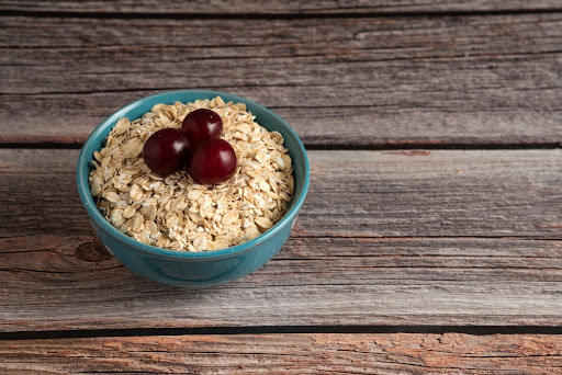 raw oat with grape