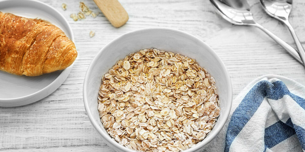 how to cook rolled oats in a microwave